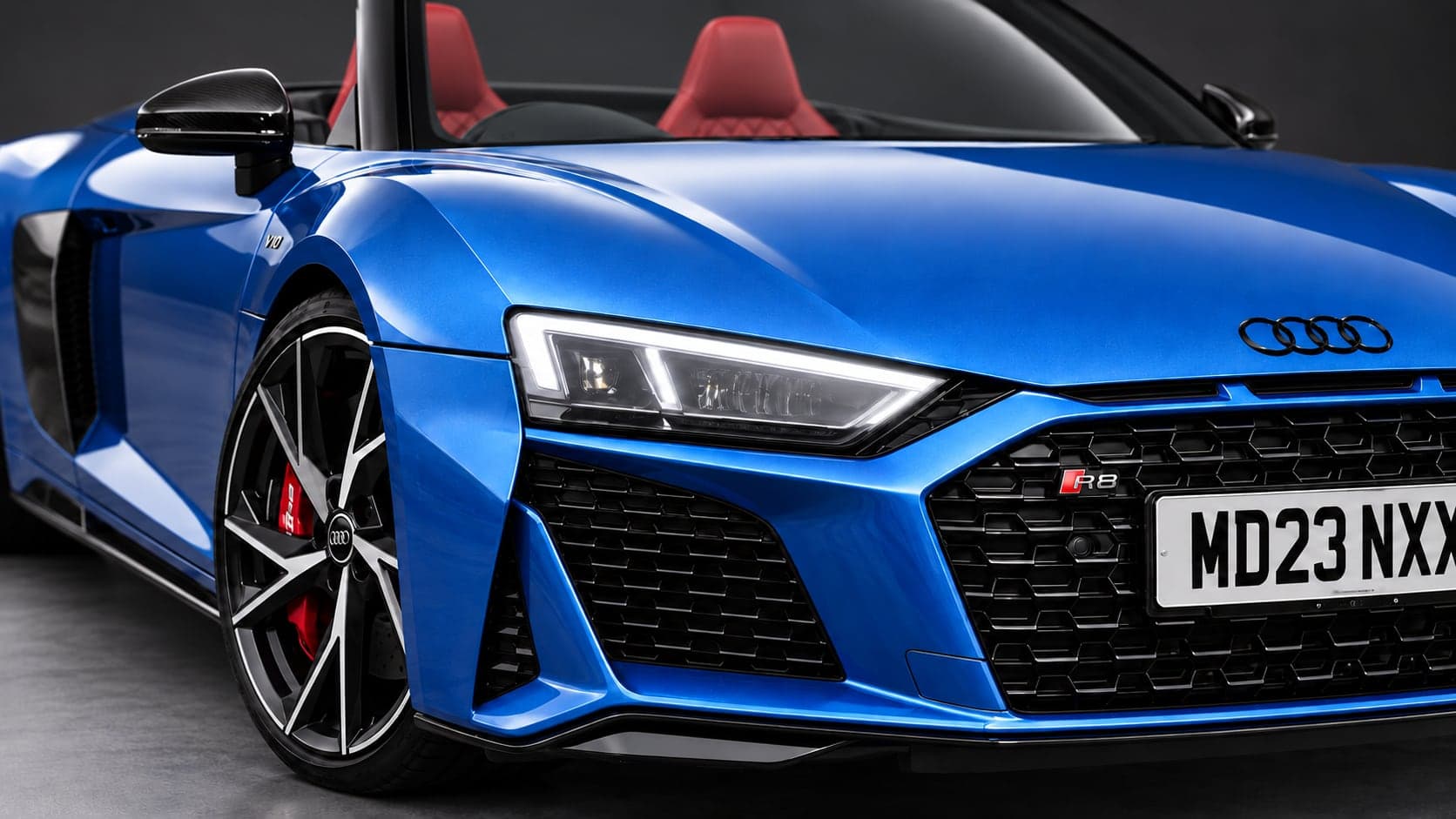 Audi R8 Spyder — headlight detail