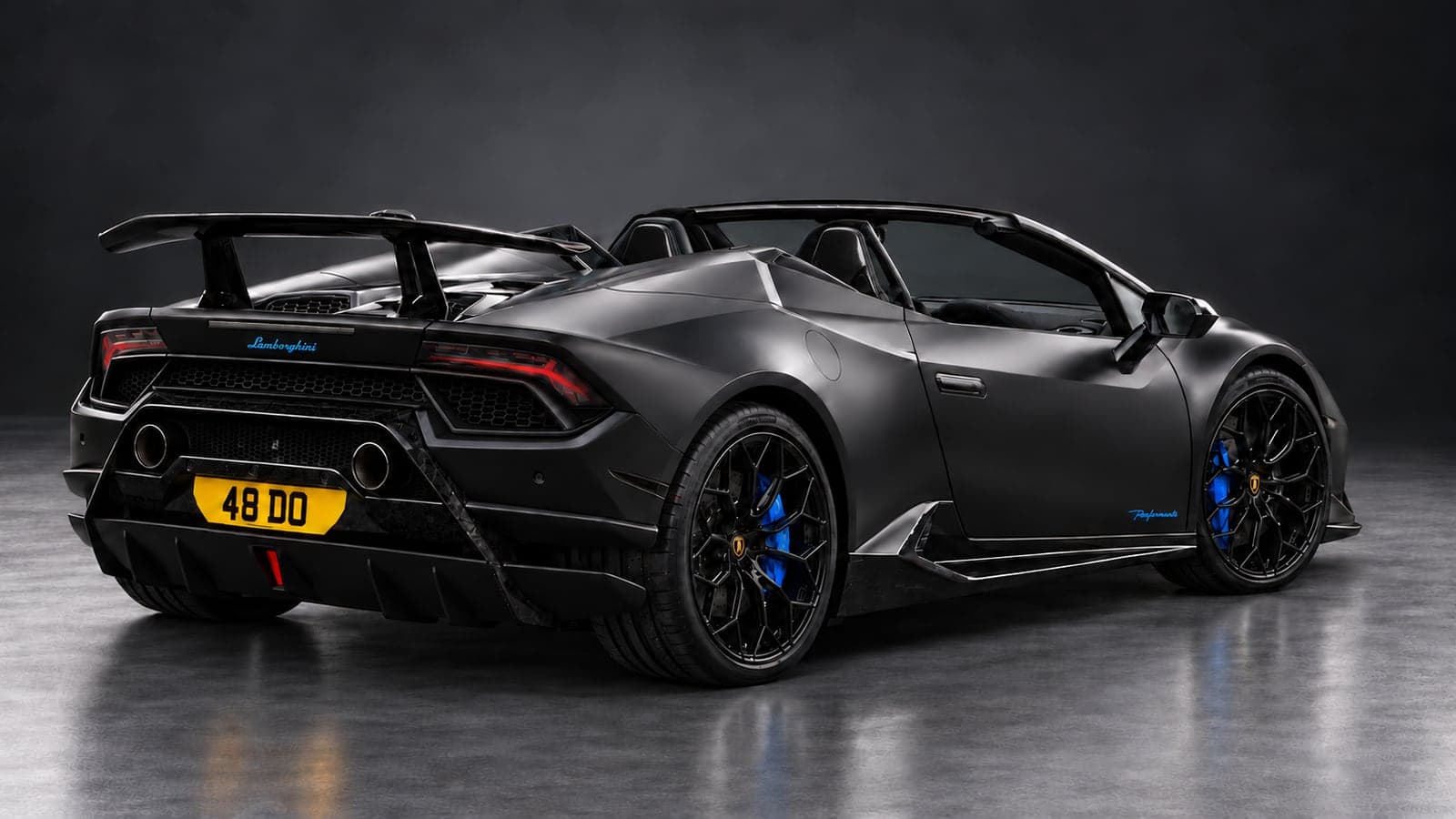 Lamborghini Huracán Performante Spyder — rear three-quarter, studio