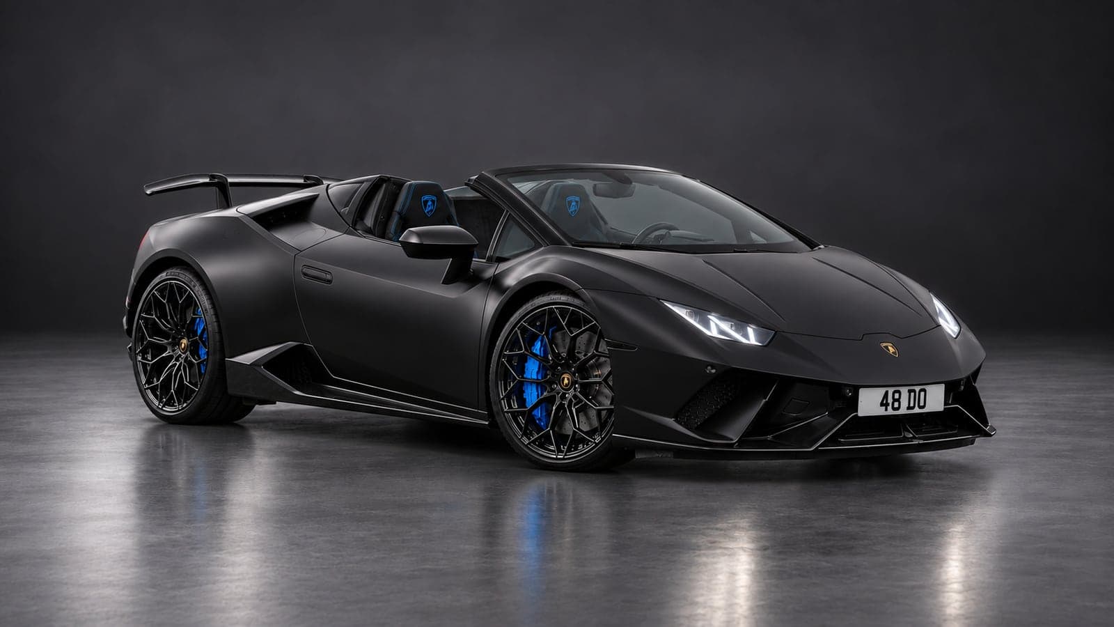 Lamborghini Huracán Performante Spyder — front three-quarter, studio