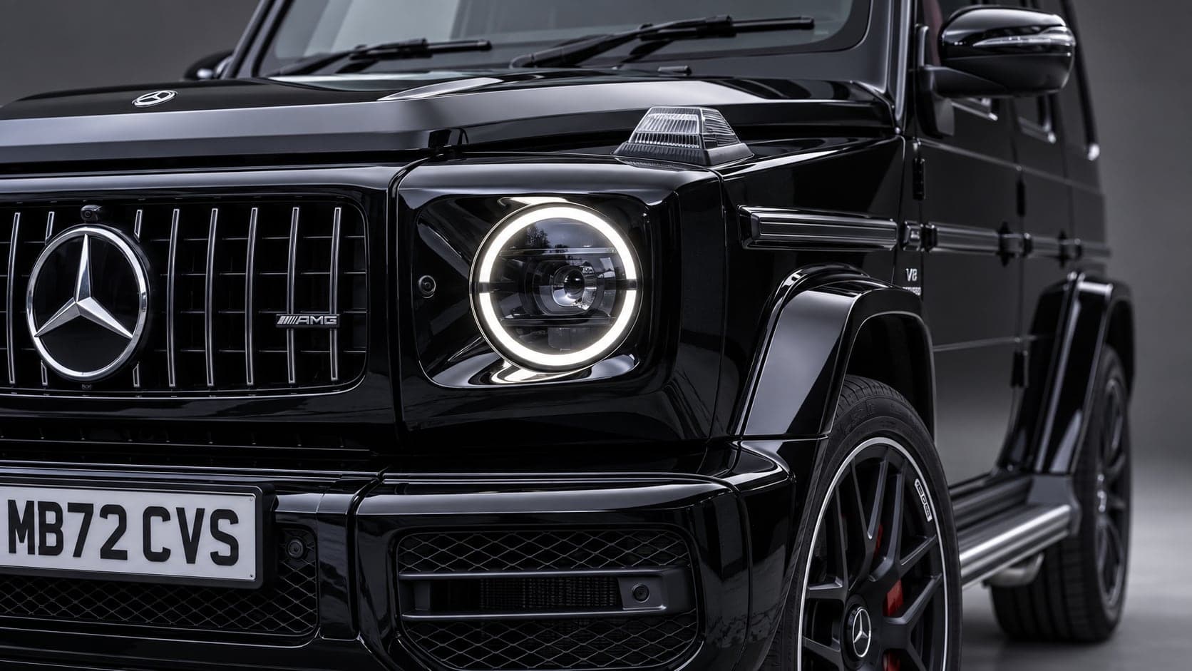 Mercedes-AMG G 63 — headlight detail