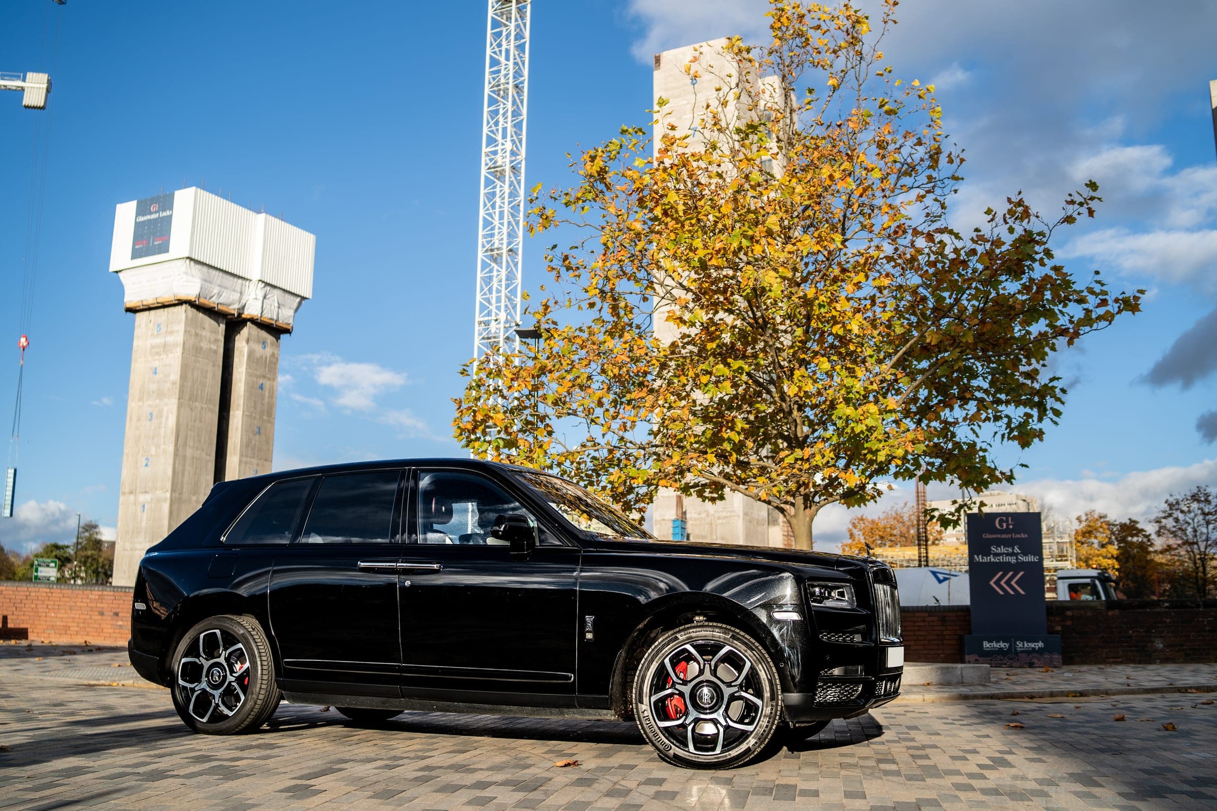 Side profile of the Rolls-Royce Cullinan