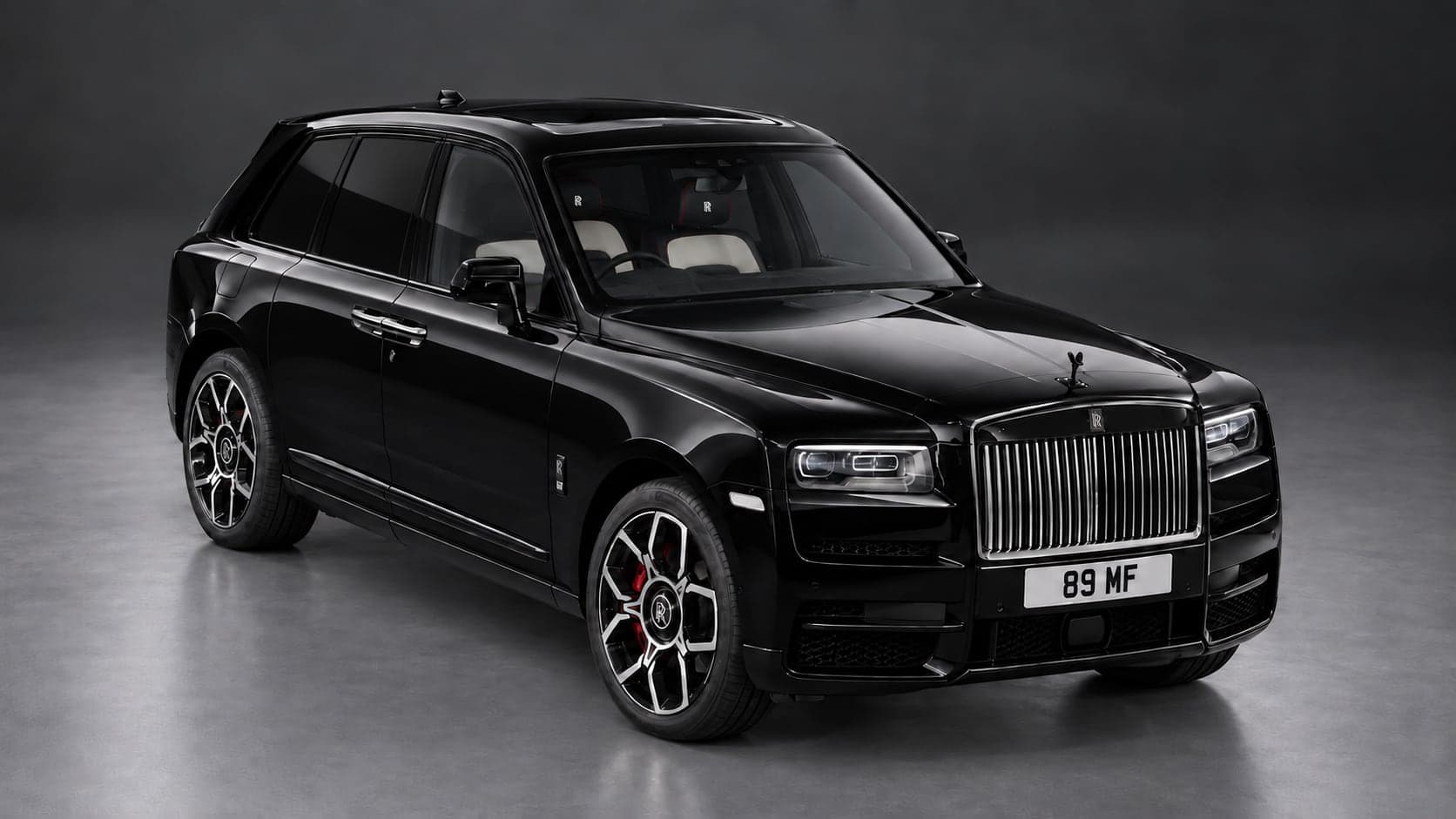 Rolls-Royce Cullinan — elevated front, studio