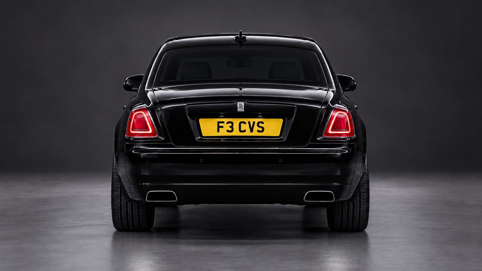 Rolls-Royce Ghost — rear, studio