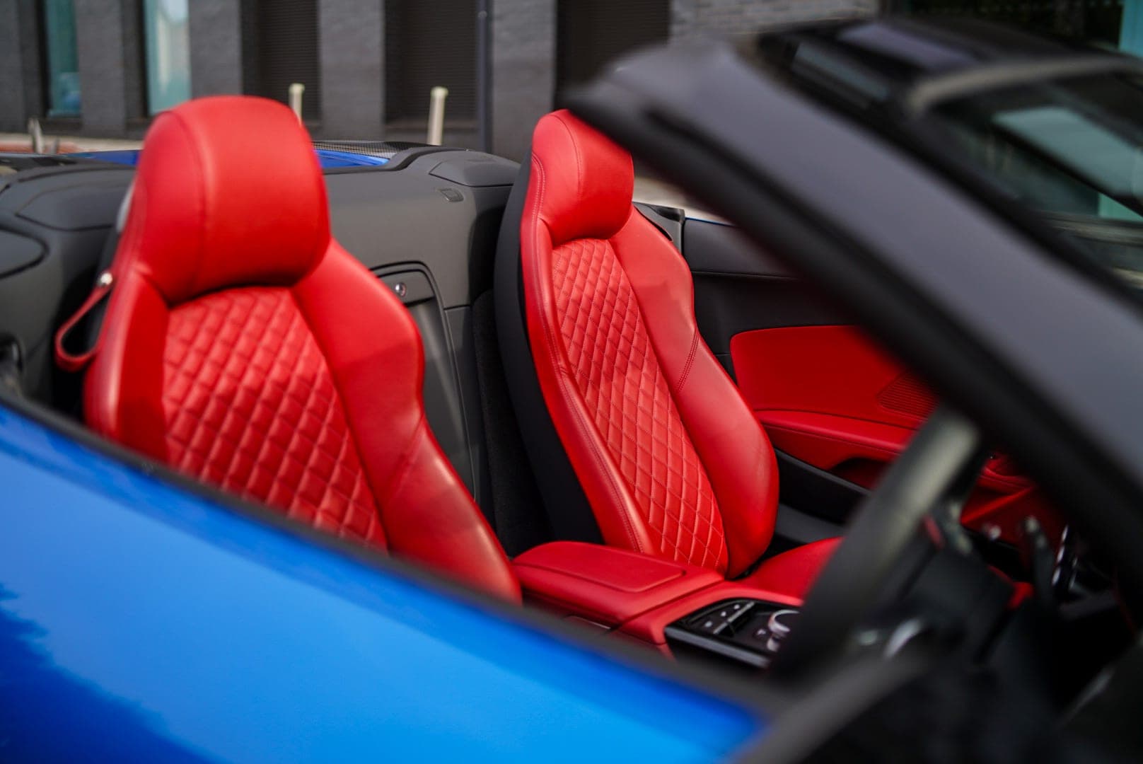 Audi R8 Spyder red quilted leather seats