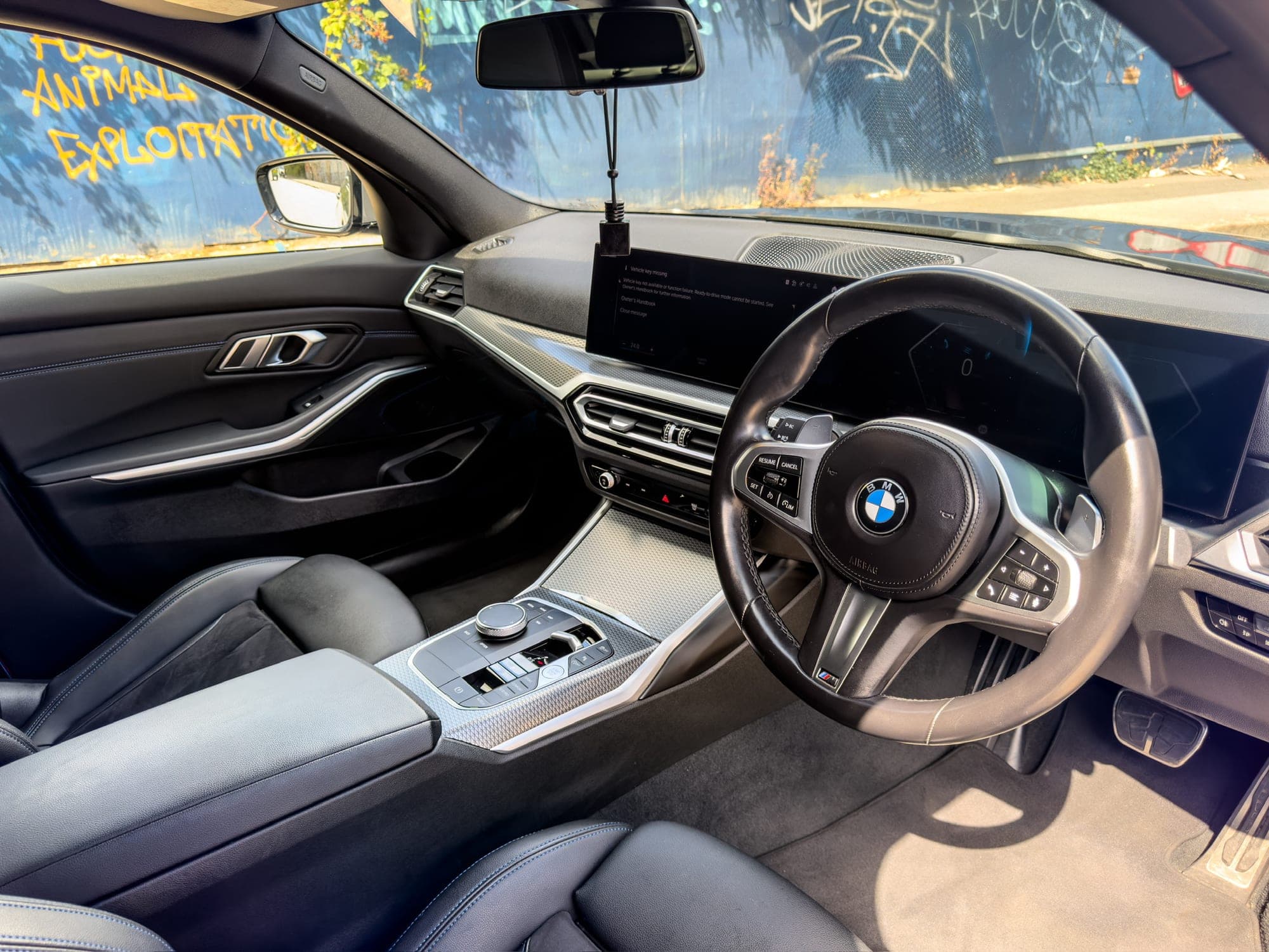 BMW 3 Series centre console and gear selector