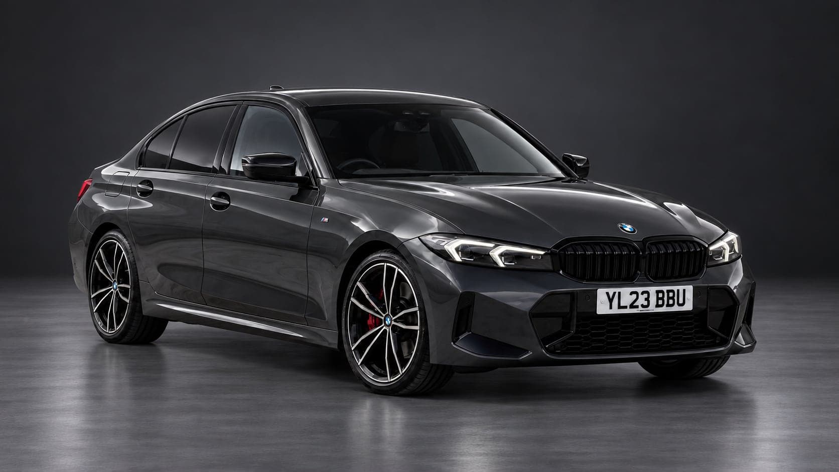 Grey BMW 3 Series M Sport, front three-quarter — prestige car hire from CVS Car Hire