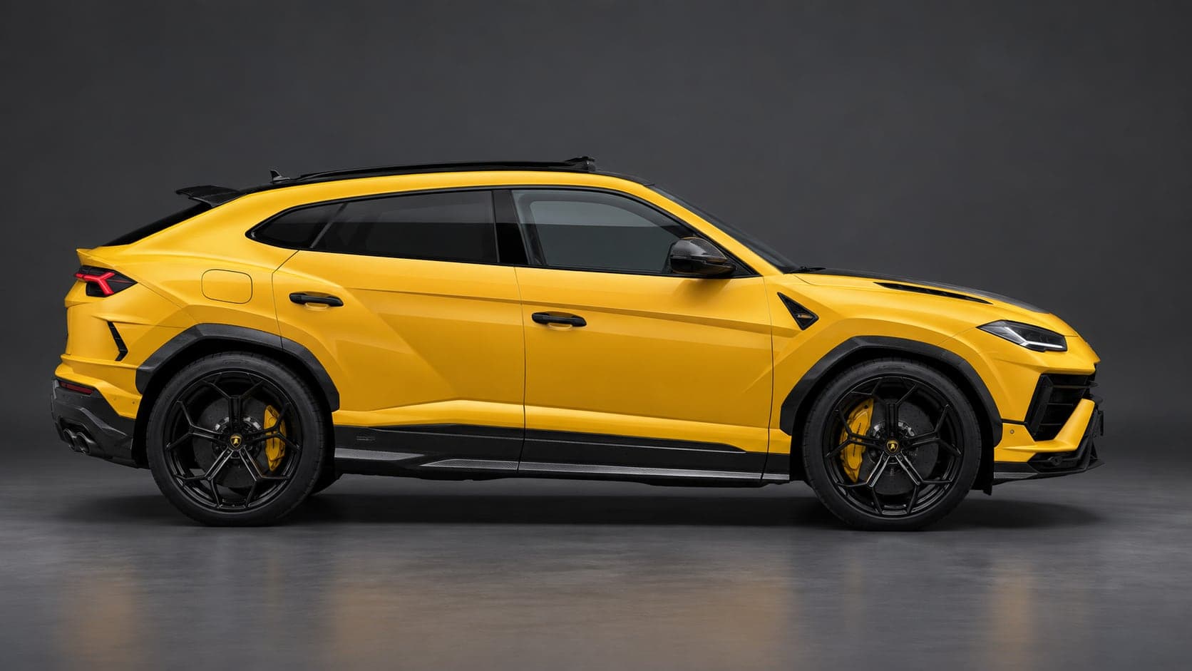 Lamborghini Urus Performante — side profile, studio