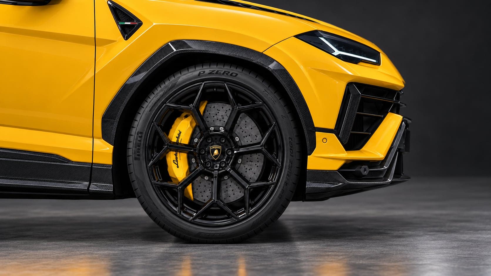 Lamborghini Urus Performante — wheel detail