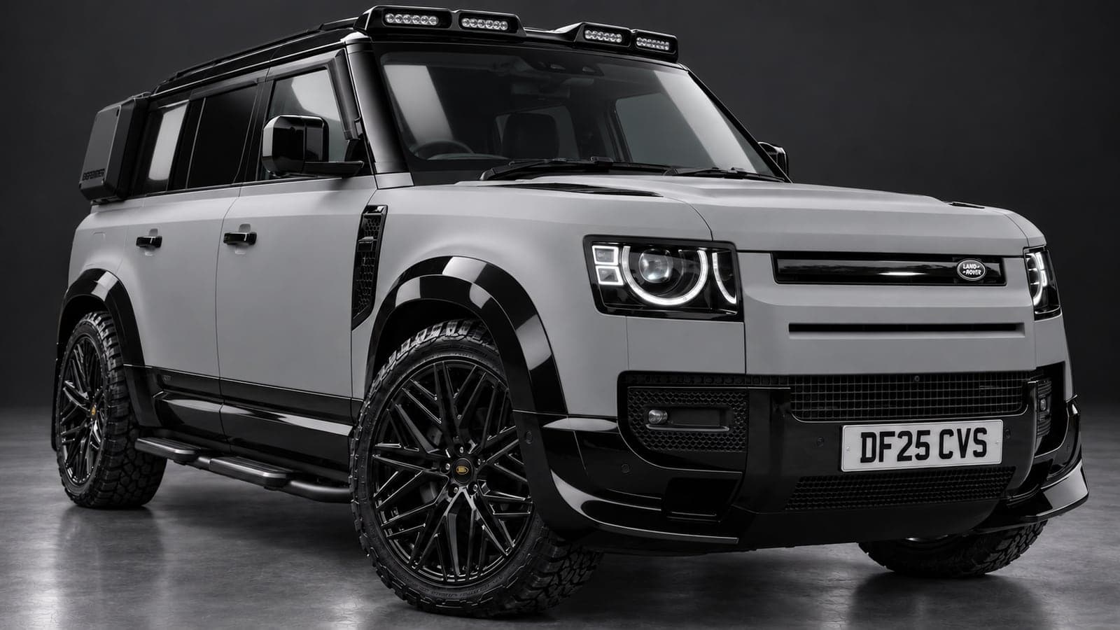 Land Rover Defender — wheel detail
