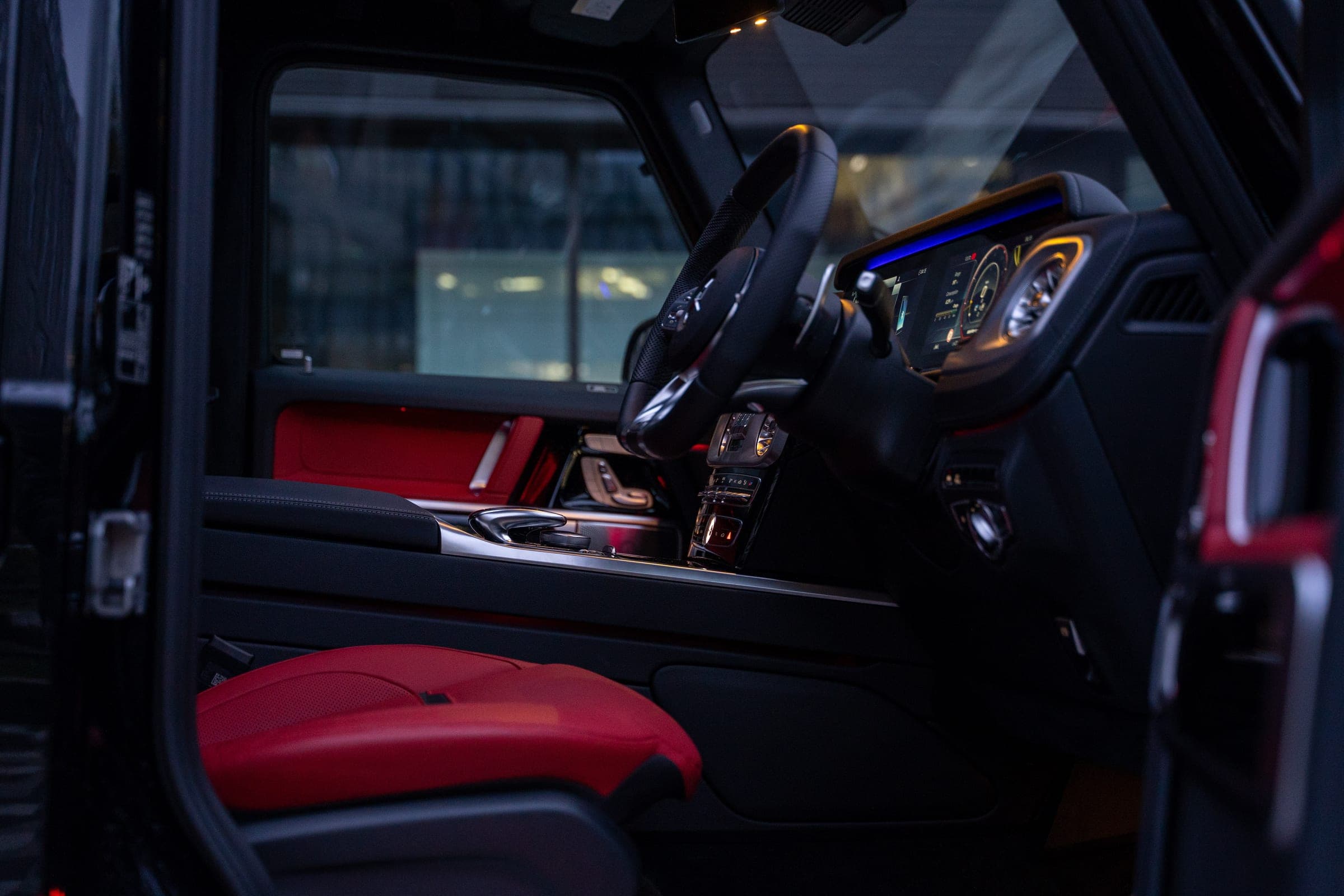 Mercedes-AMG G 63 red leather seats