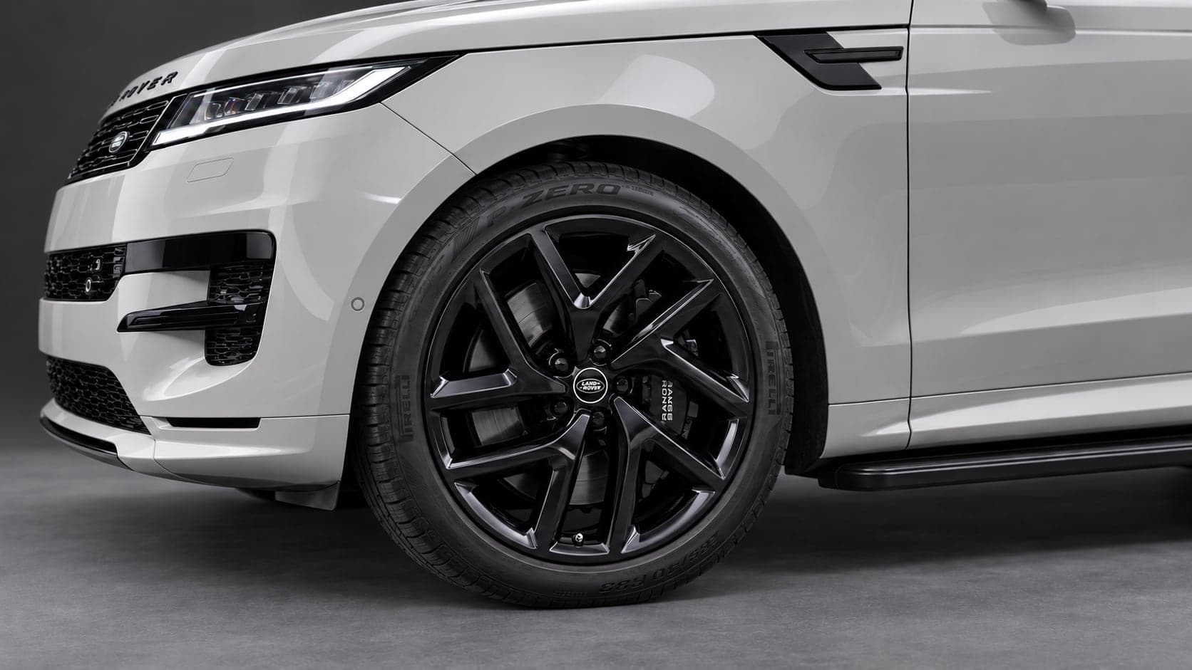 Land Rover Range Rover Sport — wheel detail