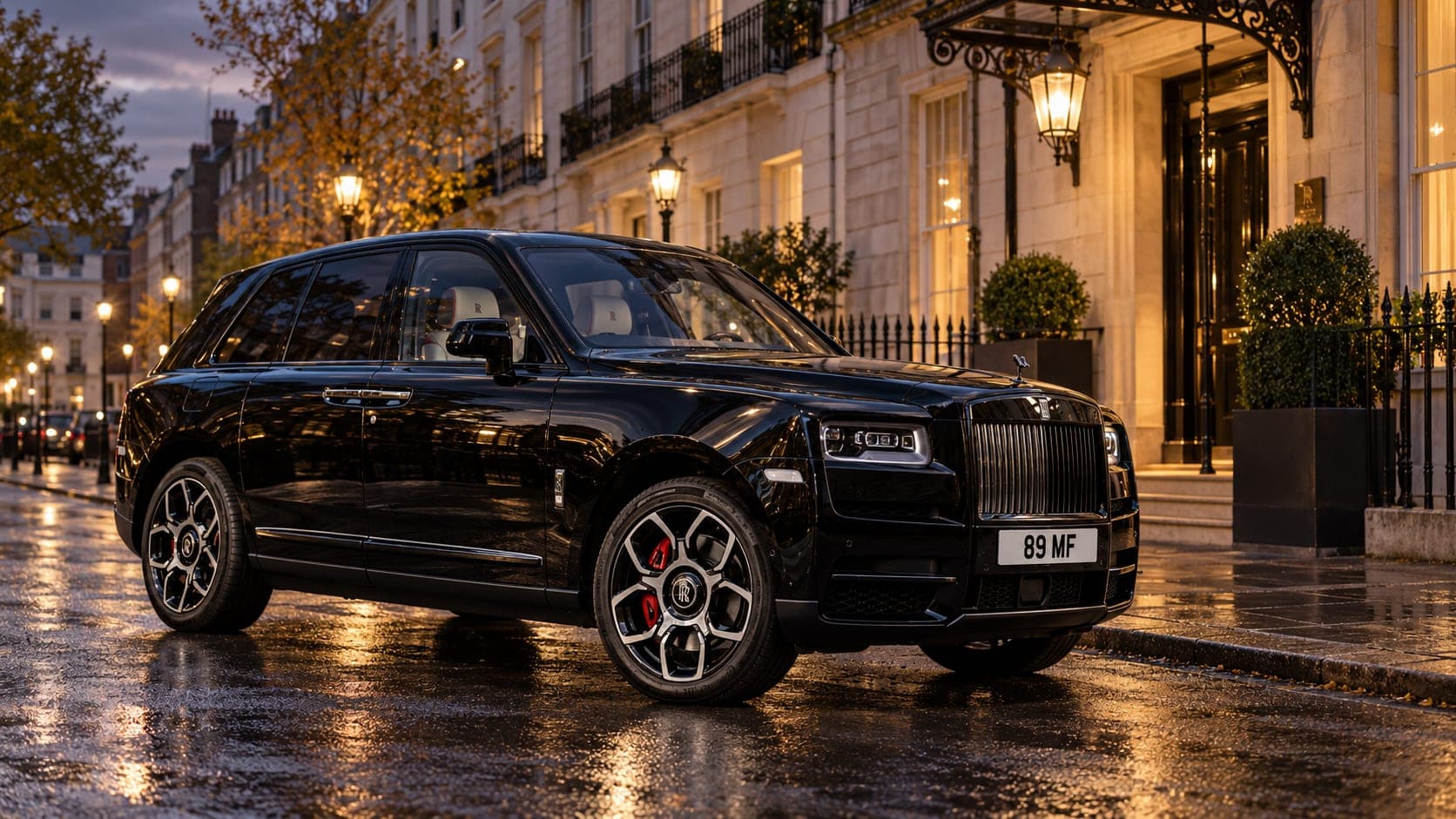 Rolls-Royce Cullinan chauffeur-driven in Mayfair