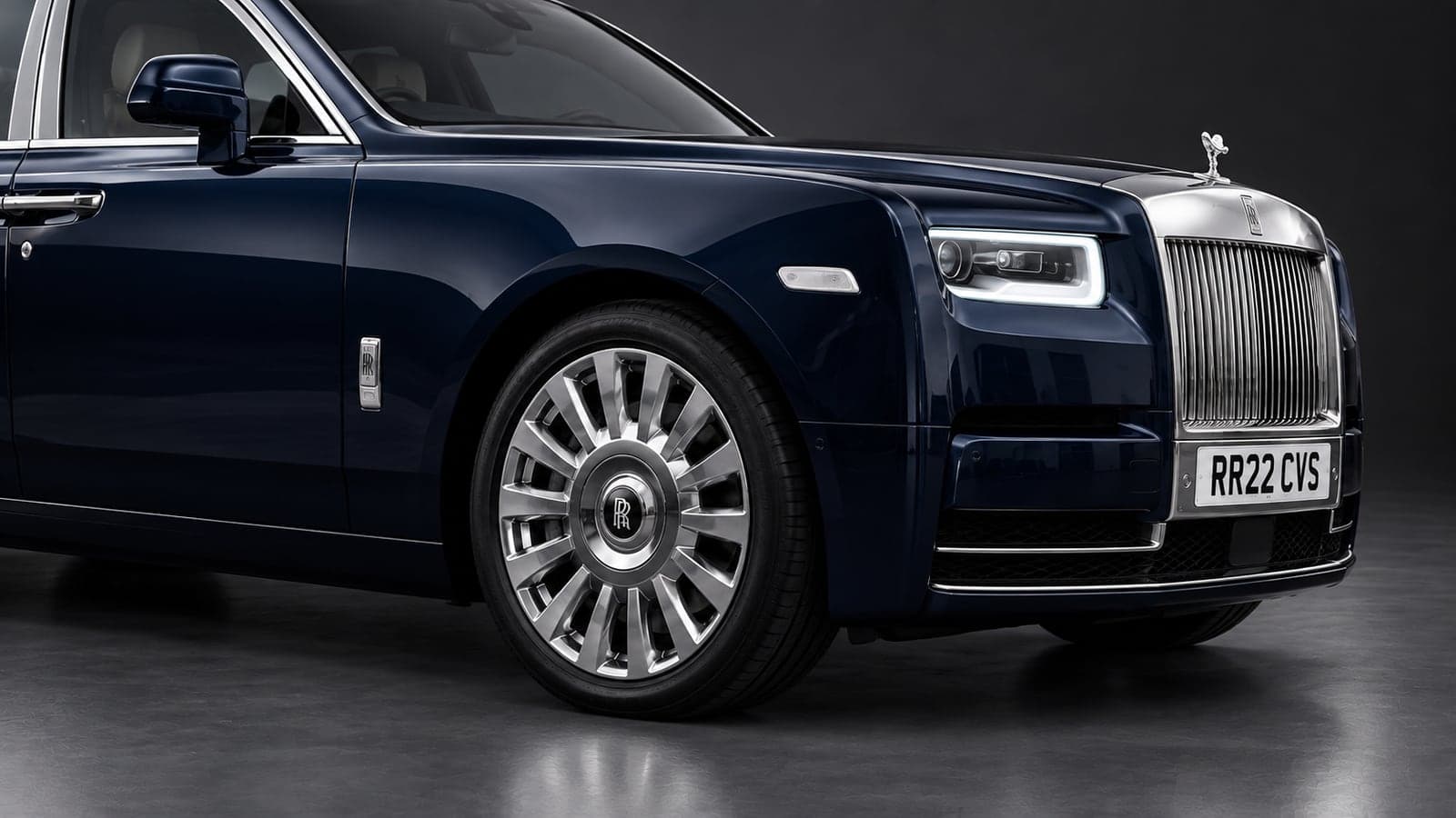 Rolls-Royce Phantom — wheel detail