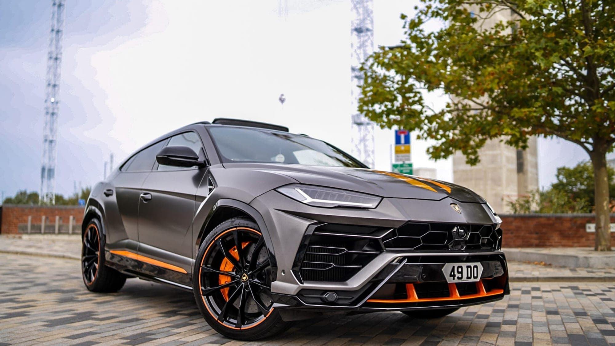 Luxury car hire in Bristol