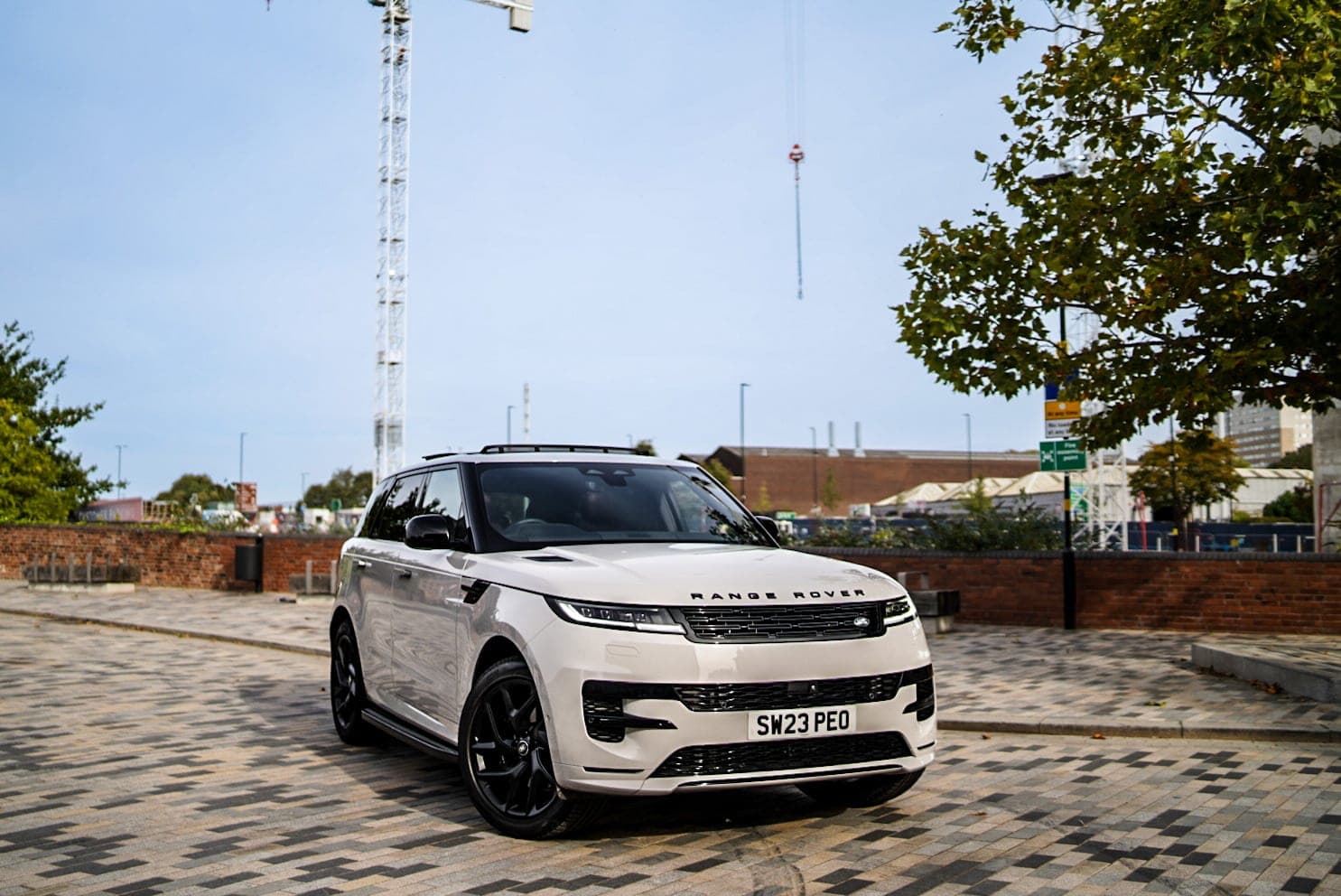 Luxury car hire in Coventry
