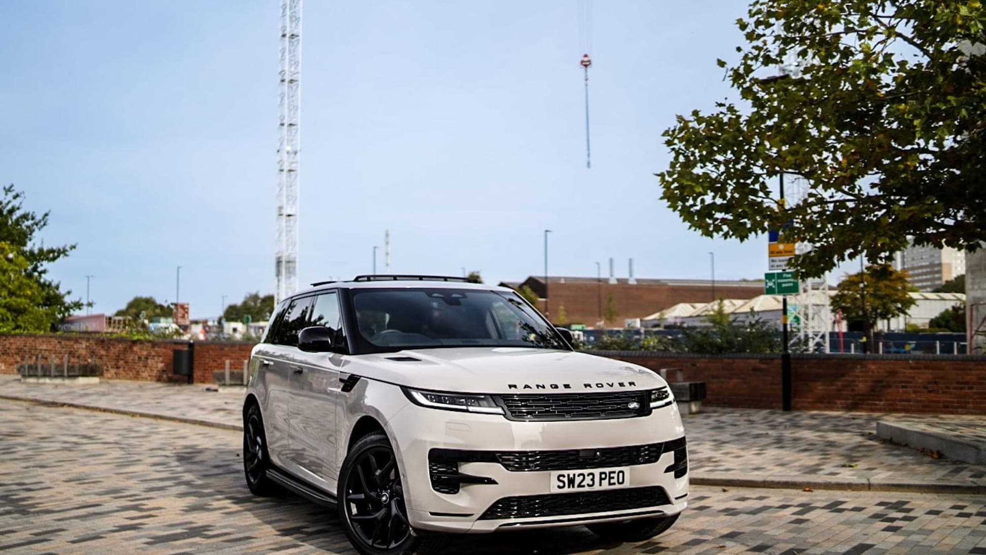 Luxury car hire in Derby