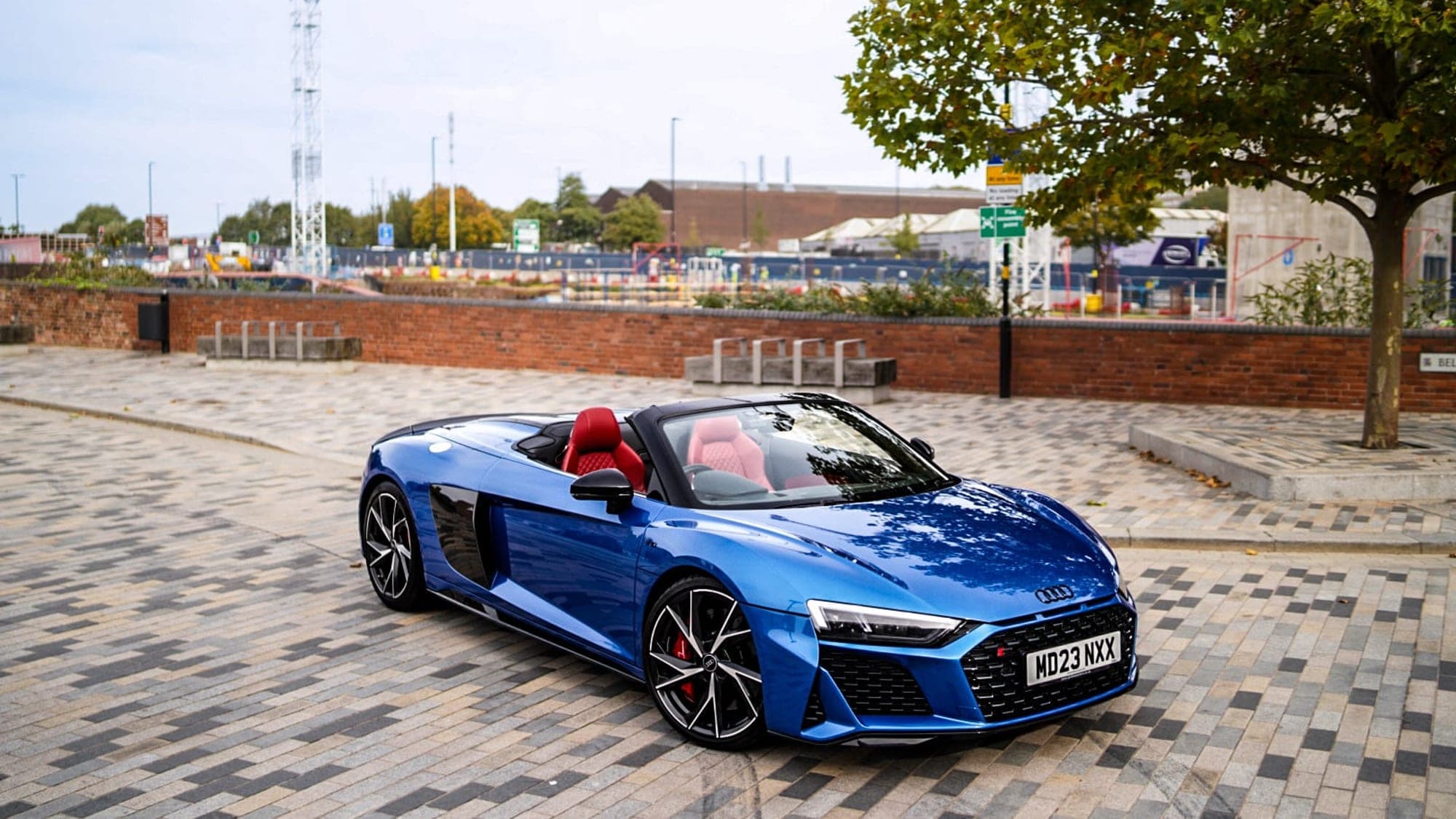 Luxury car hire in Sheffield